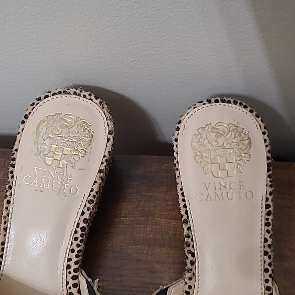 Vince Camuto STEPHENA Black & Tan Cow Hair Fur Wedge Sandals size 8.5 - Picture 5 of 11